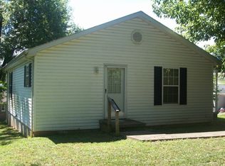 110 Steed Ave, Drakesboro, KY 42337