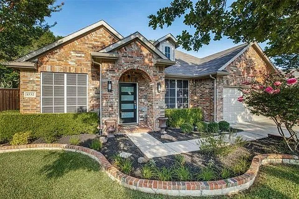 1532 Lynn Dr - Property Image