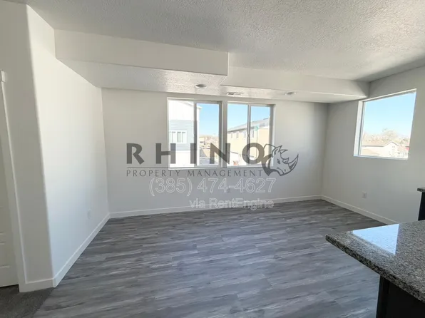 4673 W Miramonte Way #82, Kearns, UT 84118