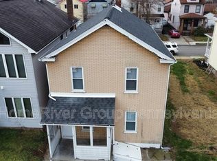 1626 Henrici St, Ambridge, PA
