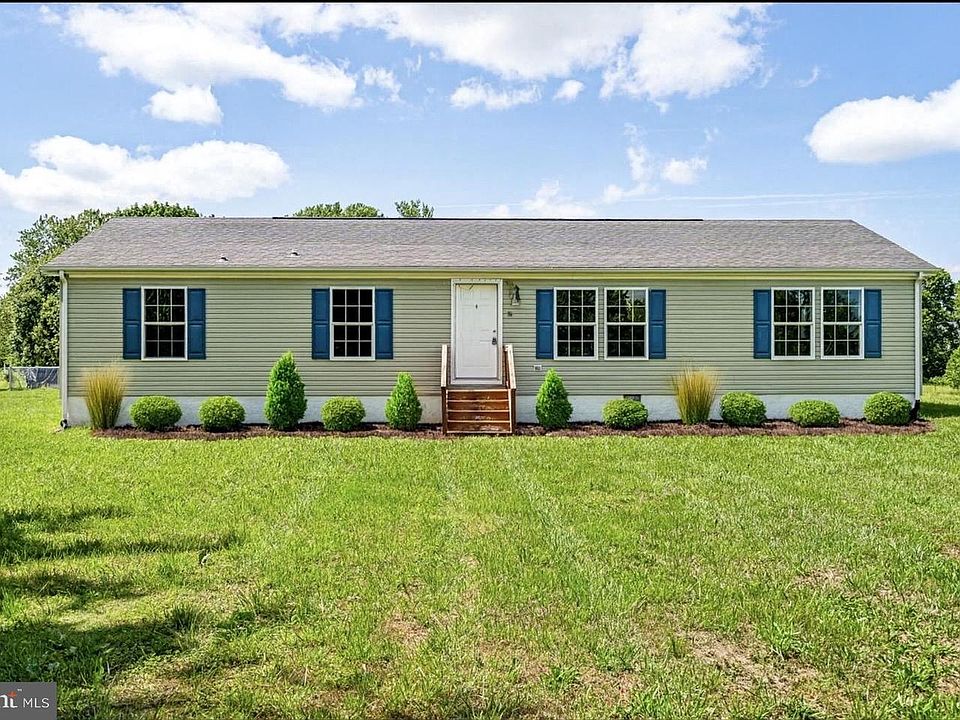 1st image of 35 Dapple Gray Ln