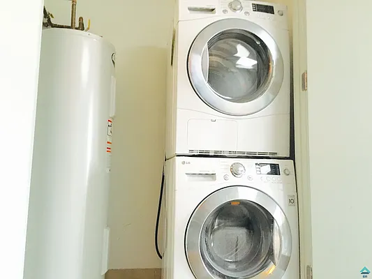 Rented by EXR | media 30