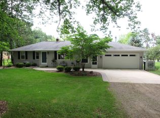 6793 Burton St SE Grand Rapids MI 49546 Zillow