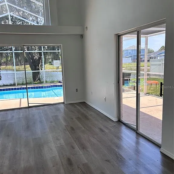 2608 Spring Hill Dr — Photo 27