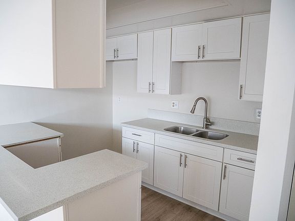 4th image of 16215 Woodruff Ave APT 9