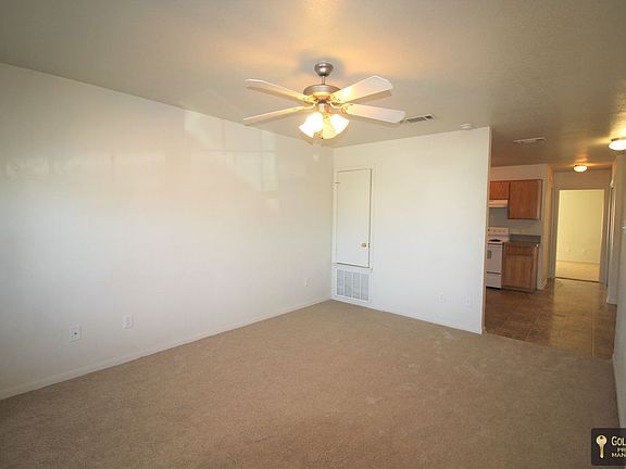5th image of 401 W Avenue E APT B