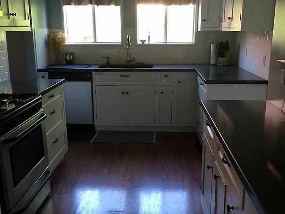 4th image of 545 N Norton Ave
