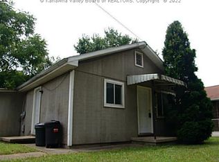 4520 Pennsylvania Ave, Charleston, WV 25302