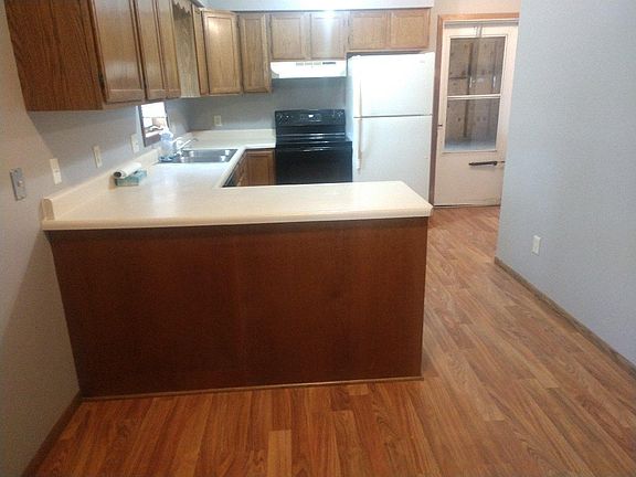 2nd image of 101 Eastwood Dr