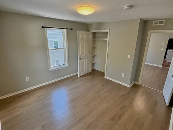 43 Illinois St #2, Worcester, MA 01610