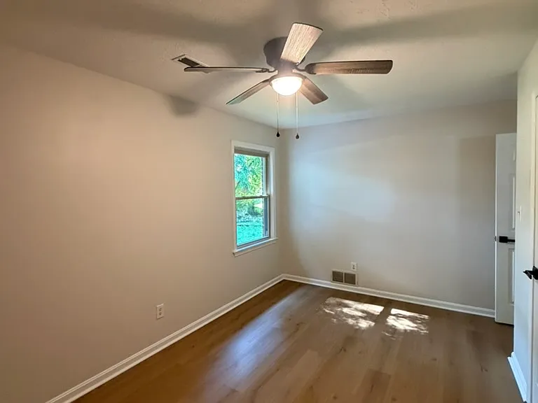 166 Kimberly Ct — Photo 26