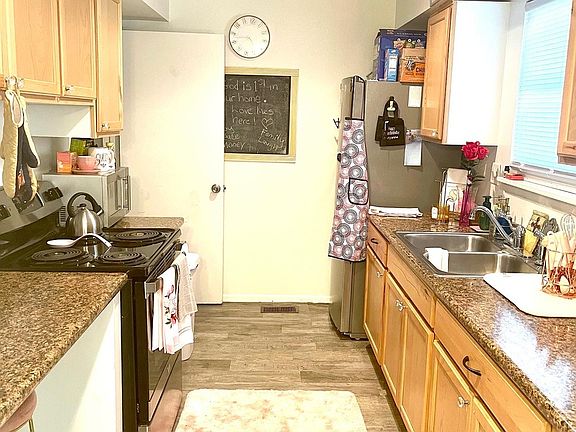 4th image of 1063 Euclid Ln
