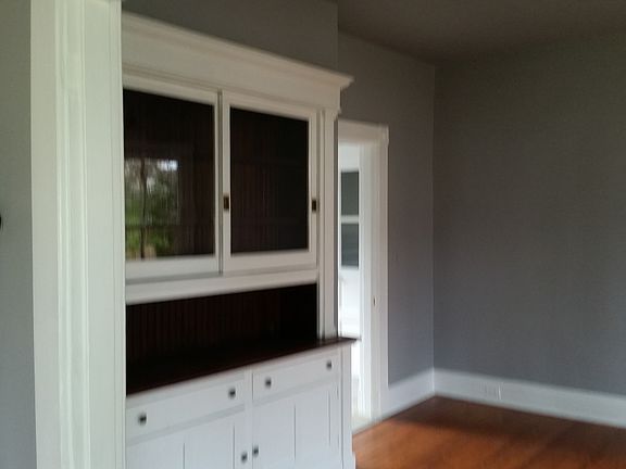 built in hutch in Dinning room