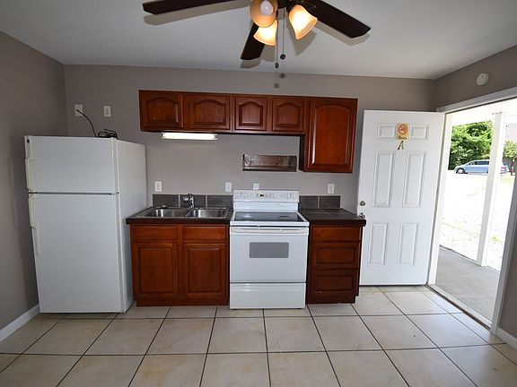 4th image of 162 Condor Ct #165-B