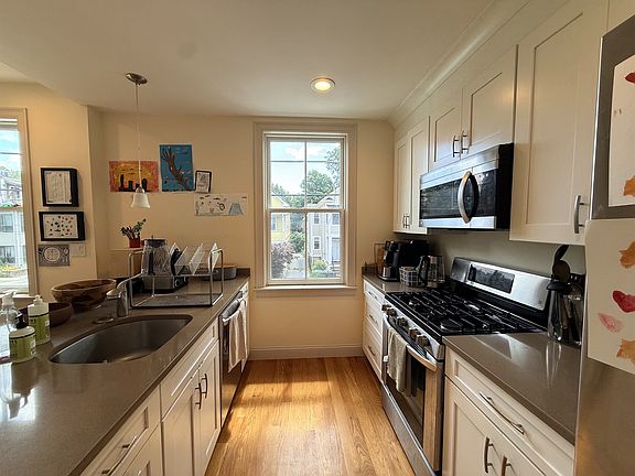 4th image of 45 Cameron Ave