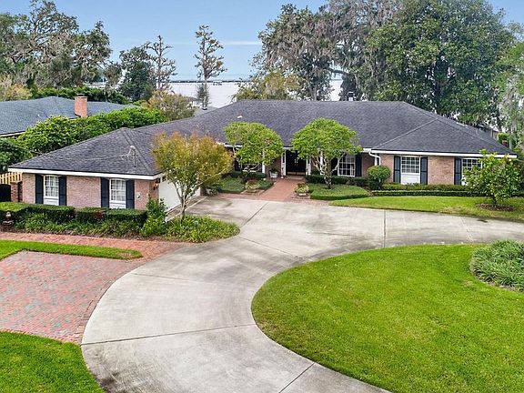 2nd image of 10160 Village Grove Dr W