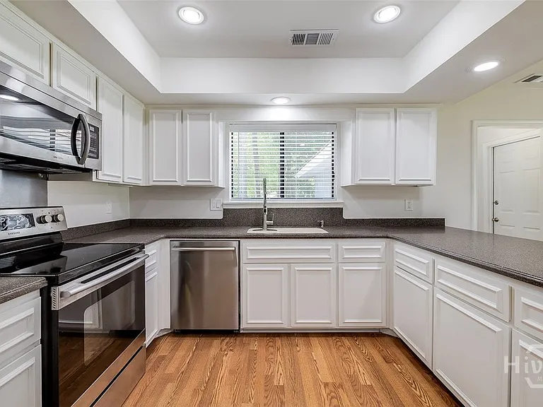 14 Hemingway Dr — Photo 15