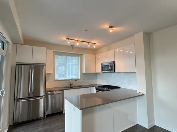 1151 Windsor Mews #40, Coquitlam, BC V3B 0M9