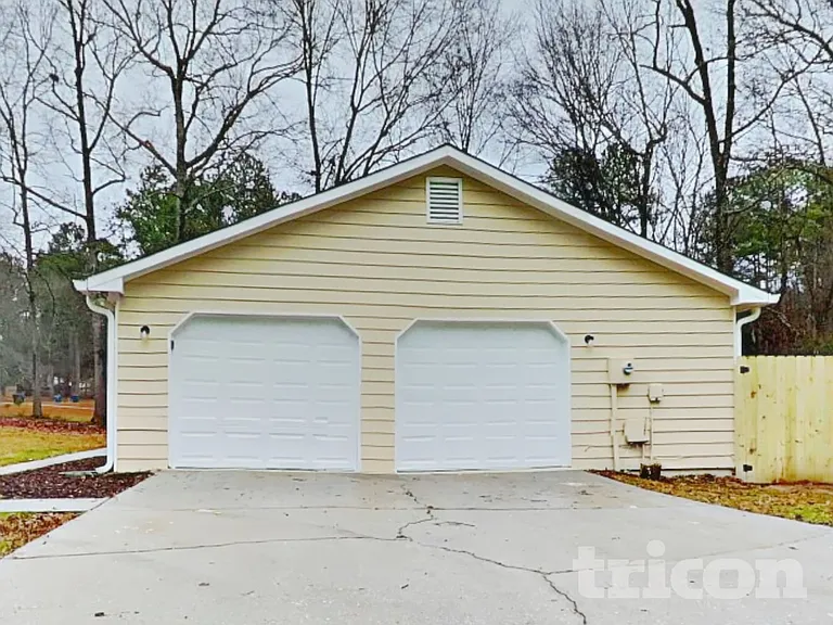 4702 Bullock Ln — Photo 16