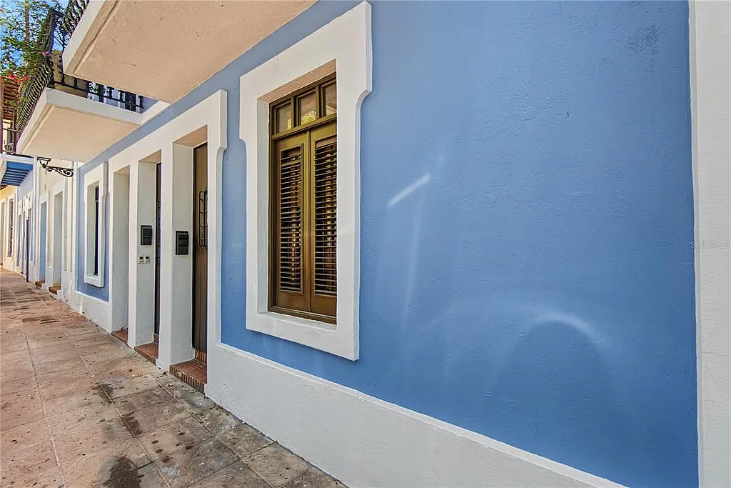 2 bed, 1.0 bath, 900 sqft, $2,500 — Photo 1