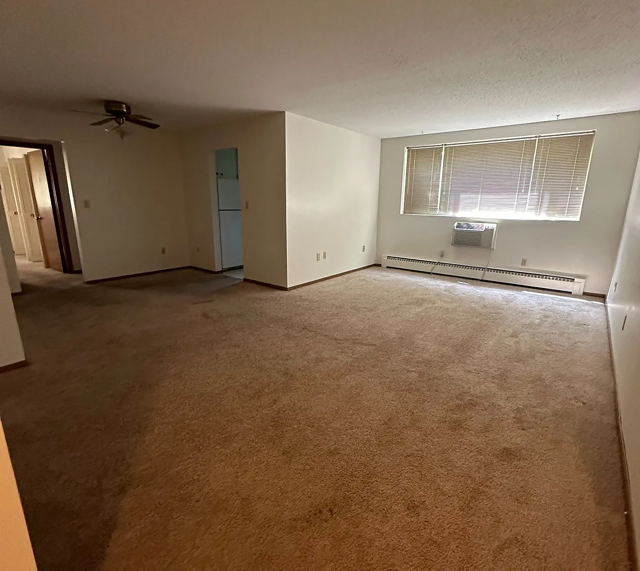 2 bed, 850 sqft, $1,400 — Photo 4