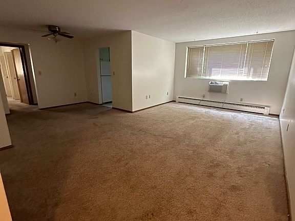 4th image of 1491 Portland Ave APT 3
