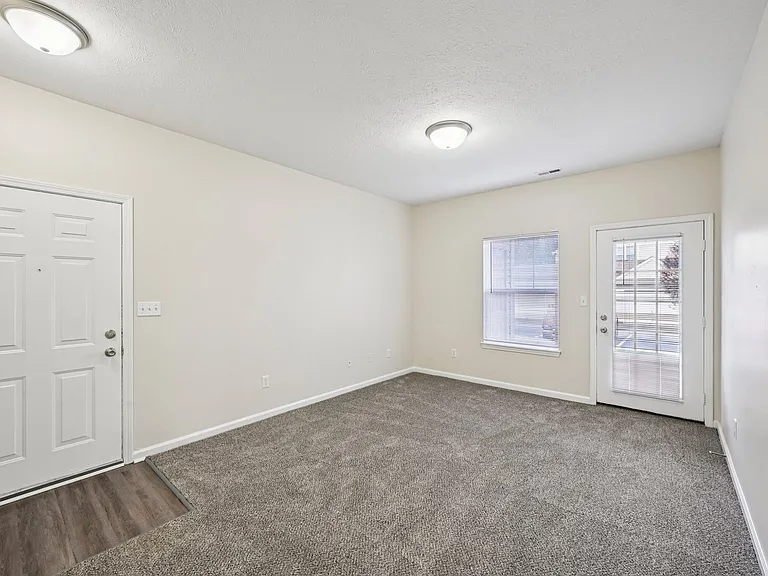 Bayberry Place Apartments — Photo 11