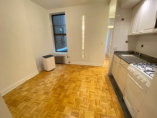 Rented by Corcoran | media 17