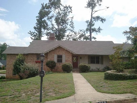 Attractive, Spacious Home