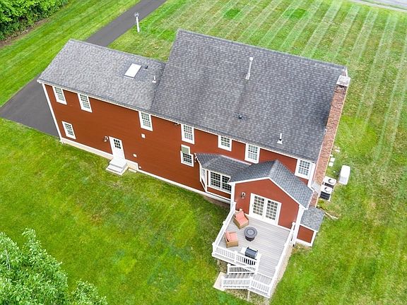 4th image of 5 Wenlock Cir