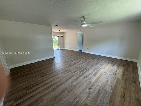 4th image of 5701 Myrtle Dr