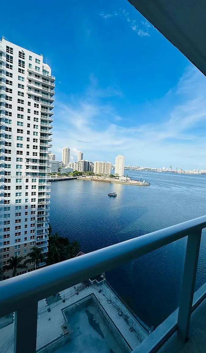 The Mark On Brickell Cond — Photo 2