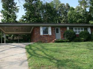 3308 Maynard Cir, Gainesville, GA 30506