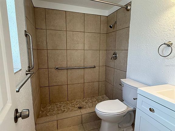 5th image of 4954 Bitner St