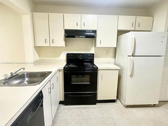 3rd image of 422 NE 210th Circle Ter APT 101