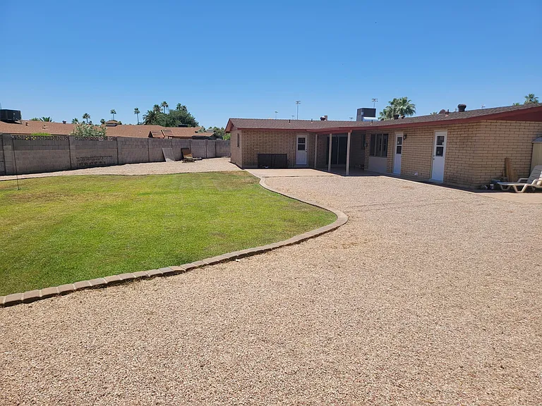 4429 W El Camino Dr — Photo 7
