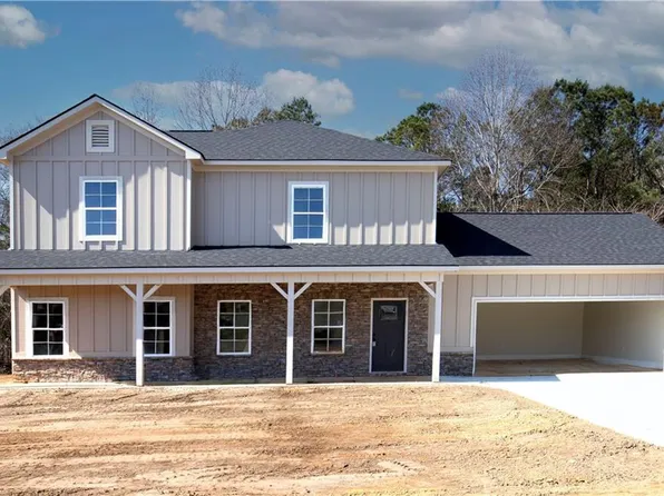 9 Courtney Cir, Fort Mitchell, AL 36856
