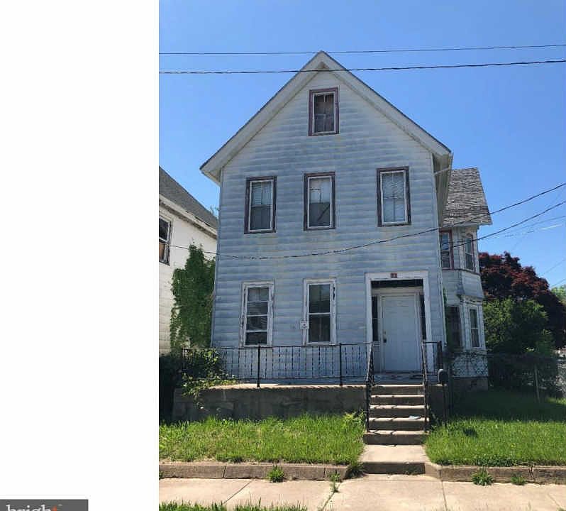 2nd image of 51 Seventh St