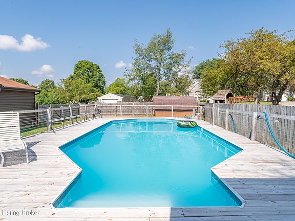 2nd image of 6635 Riverbirch Dr