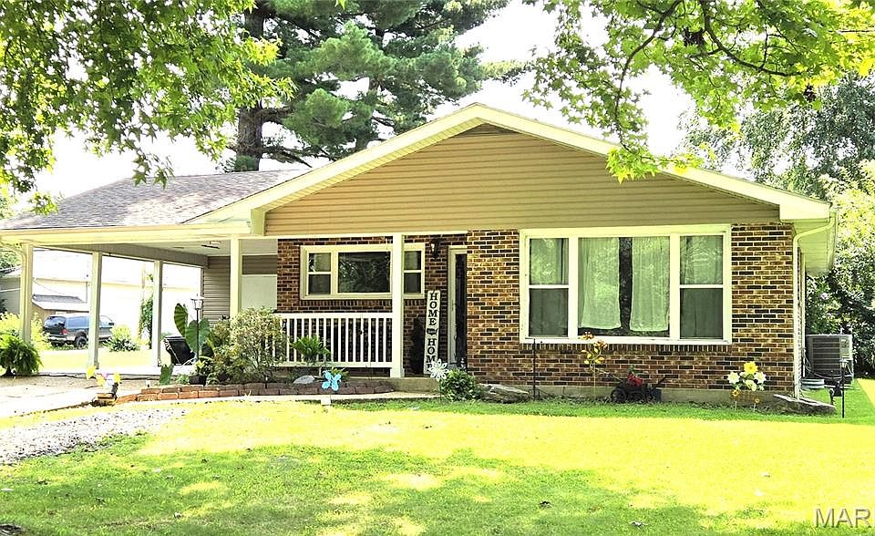 1st image of 428 Winter Dr