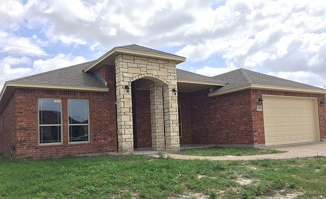 1st image of 2750 Yeager Dr