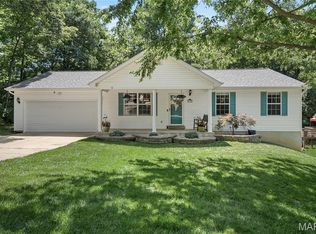 28 Forest Ln, O'Fallon, MO 63366