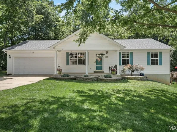 28 Forest Ln, O'Fallon, MO 63366
