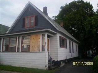21 Klueh St, Rochester, NY 14611
