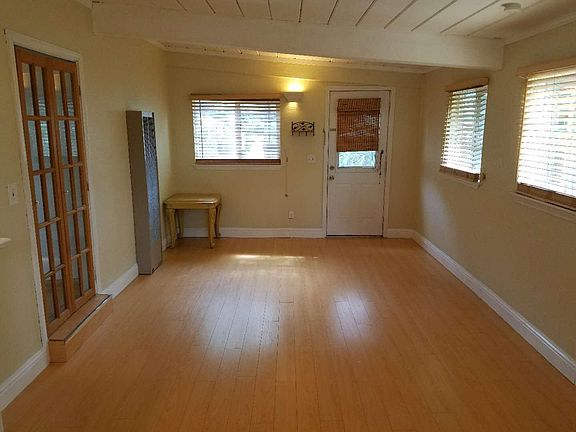 4th image of 422 Carolina Ln