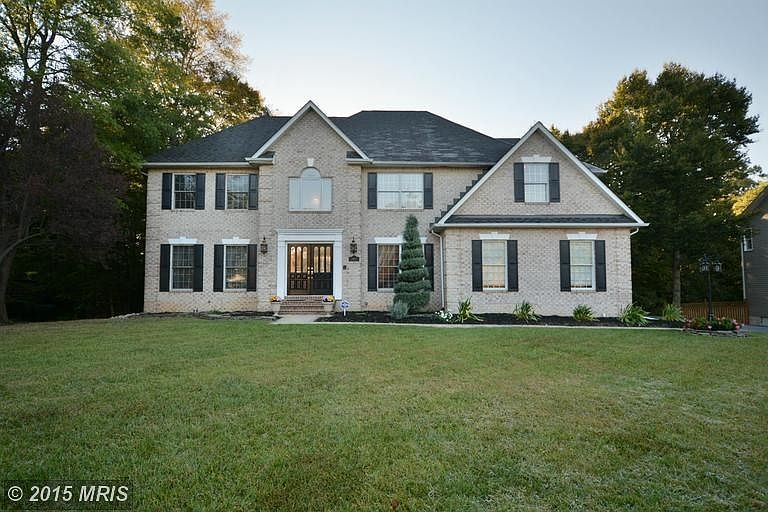 Exterior (Front)