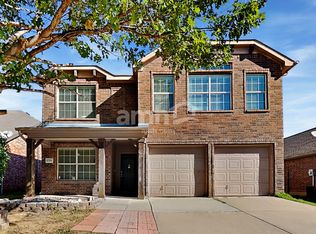 8709 King Ranch Dr, Aubrey, TX 76227