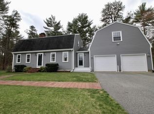 13 Forster Rd, Rochester, MA 02770