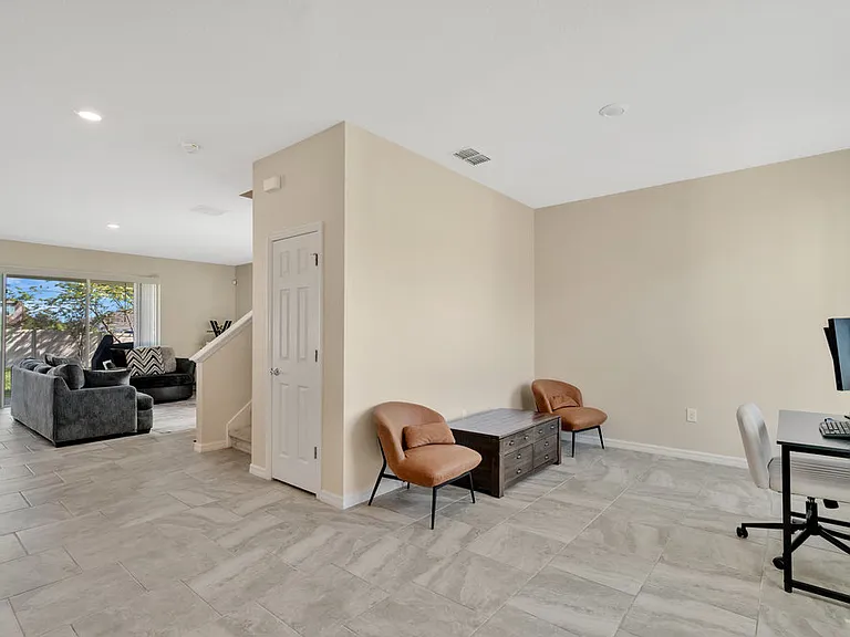 4894 Knoll Ln — Photo 5