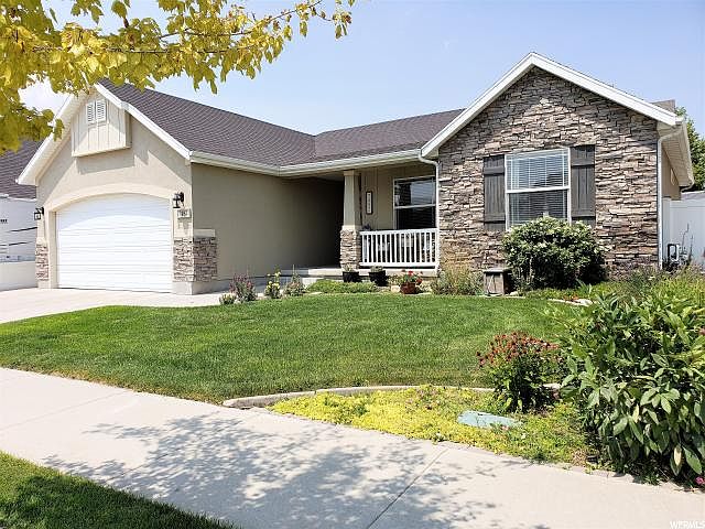 1st image of 7482 S Park Maple Dr